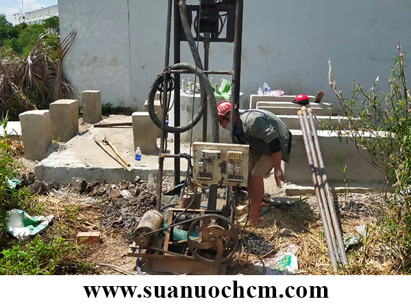 Thợ khoan giếng gia đình và công nghiệp