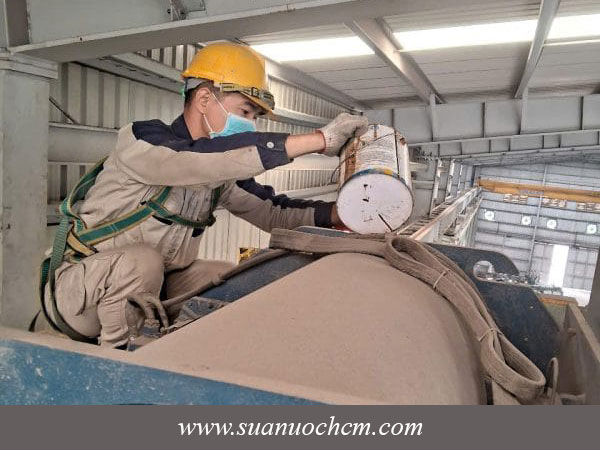 Chúng tôi là công ty sửa chữa cầu trục uy tín